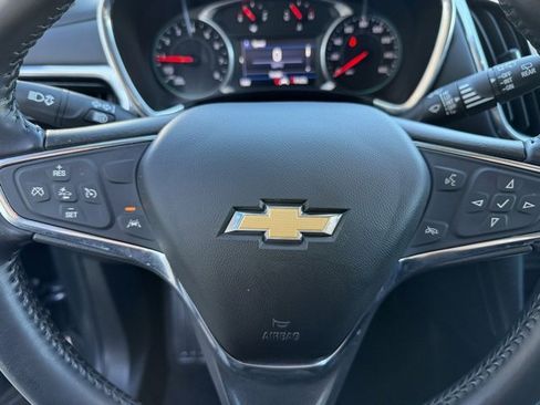 Used 2020 Chevrolet Equinox LT image 20