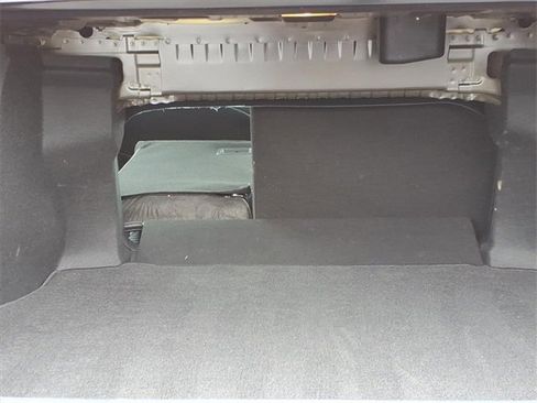 Used 2020 Toyota Camry SE image 25