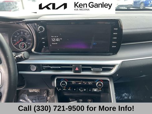 Used 2023 Kia K5 GT-Line image 36