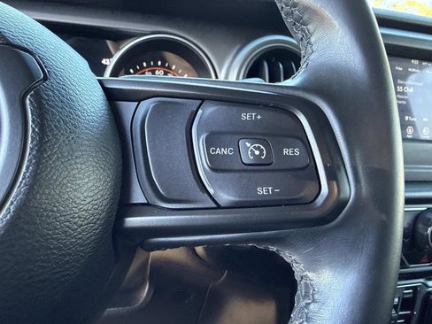 Used 2021 Jeep Wrangler Unlimited Sport image 31