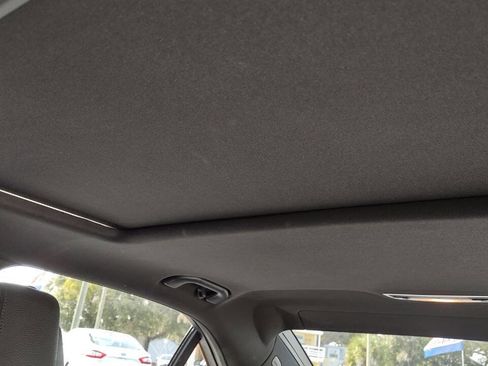 Used 2013 Mercedes-Benz E 350 4MATIC Sedan image 32