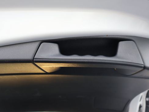 Used 2019 Toyota RAV4 XLE w/ Carpet Mat Package image 19