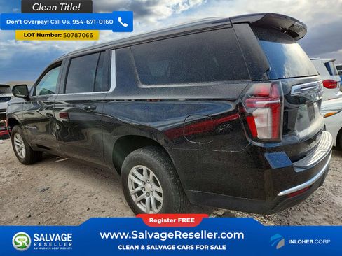 Used 2021 Chevrolet Suburban LT AWD/4WD image 3