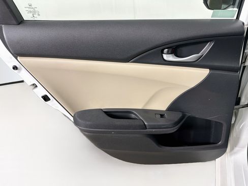Used 2016 Honda Civic EX image 26