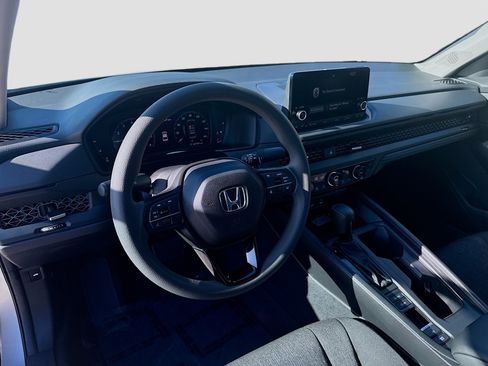 Used 2025 Honda Accord SE image 9