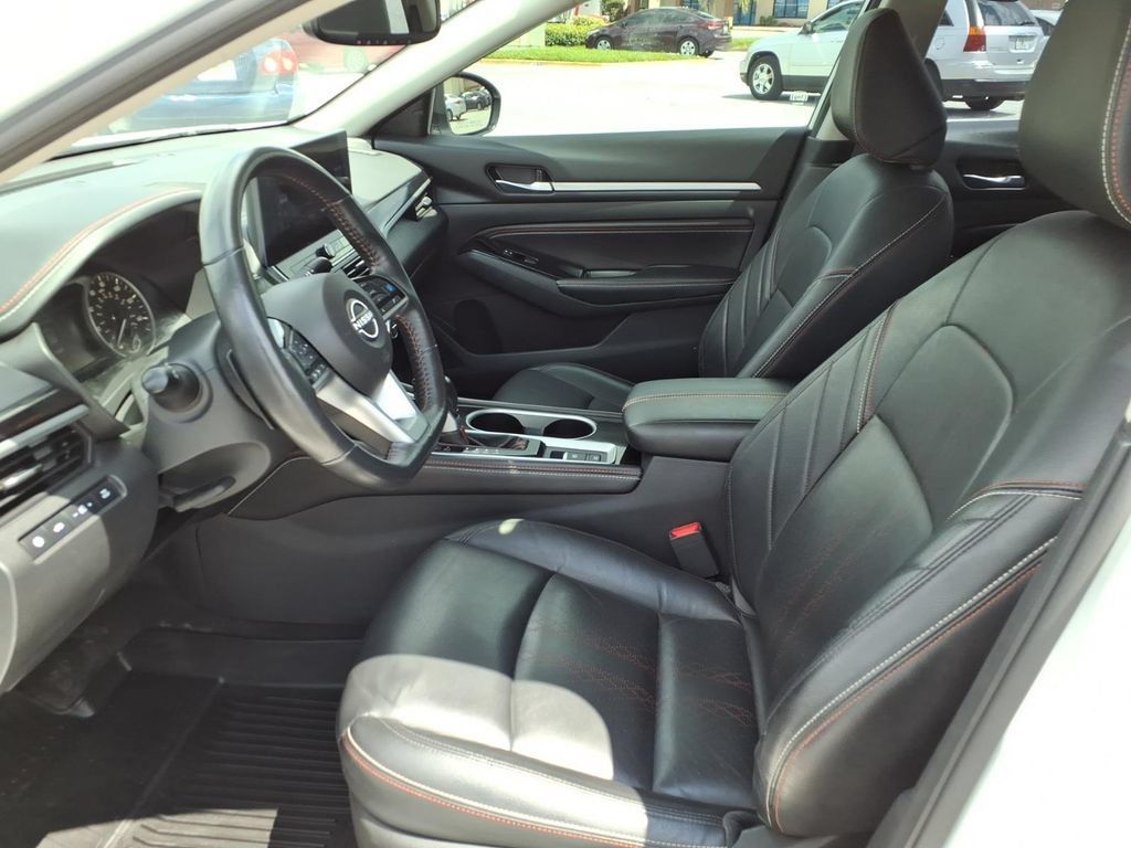 Used 2023 Nissan Altima 2.5 SR AWD/4WD image 23