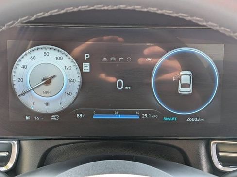 Certified 2025 Hyundai Elantra SEL FWD image 19