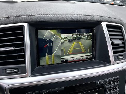 Used 2015 Mercedes-Benz GL 450 4MATIC image 27