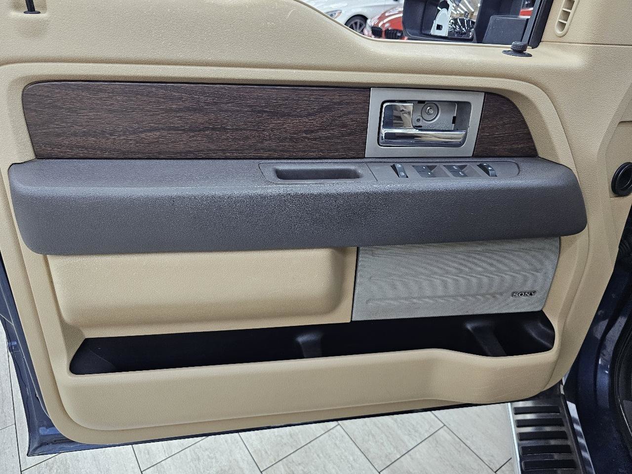 Used 2014 Ford F150 Lariat w/ Equipment Group 502A Luxury RWD image 37
