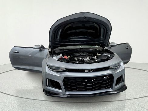 Used 2022 Chevrolet Camaro ZL1 RWD image 15