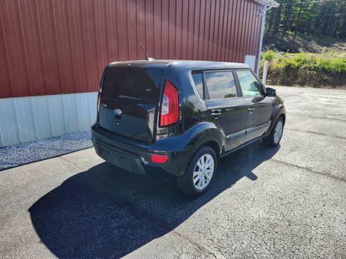 Used 2012 Kia Soul + w/ Audio Pkg FWD image 7