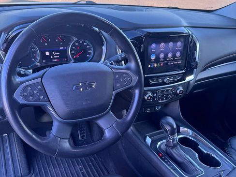 Used 2021 Chevrolet Traverse RS FWD image 6
