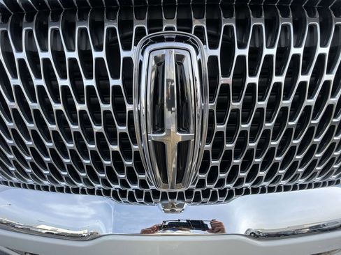 Used 2024 Lincoln Navigator L Reserve image 31