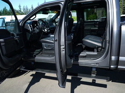 Used 2022 Ford F350 Platinum AWD/4WD image 28