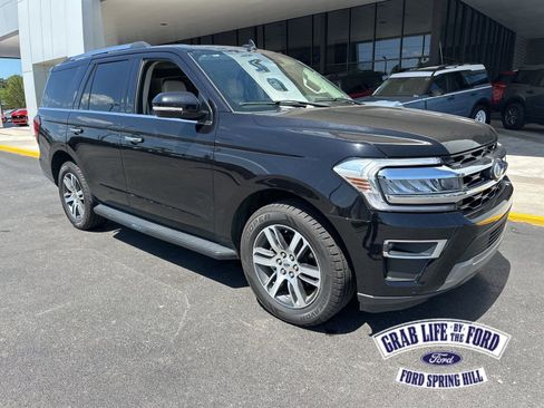Used 2024 Ford Expedition Limited image 1