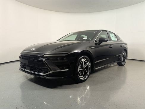 New 2026 Hyundai Sonata SEL image 3