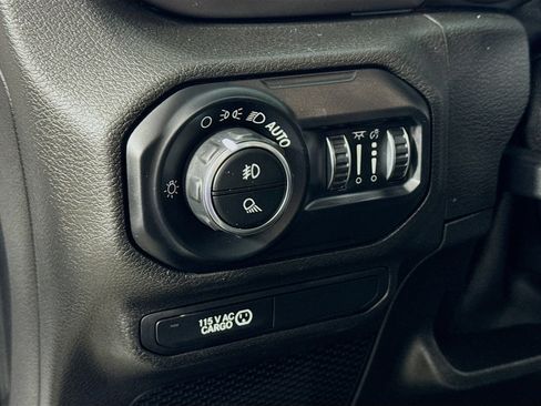 Used 2020 Jeep Gladiator Sport w/ Quick Order Package 24S image 12