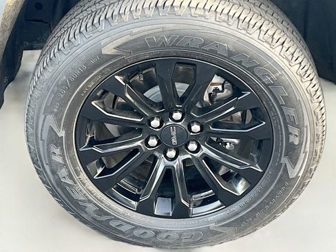 Used 2022 GMC Canyon Elevation w/ Elevation Premium Package image 30