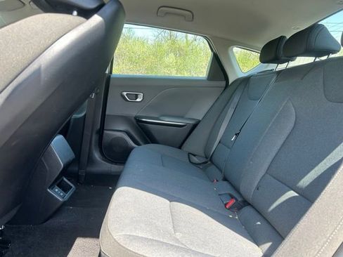 Used 2025 Kia K4 FWD image 10