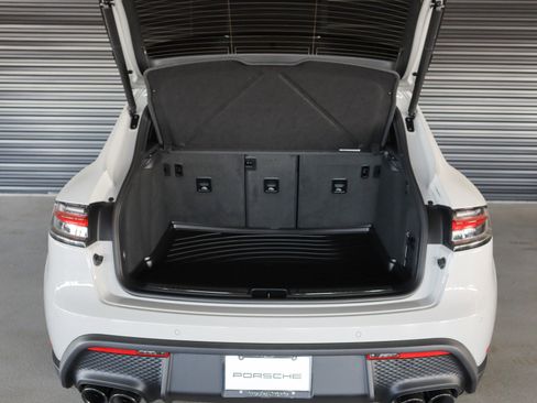 New 2026 Porsche Macan S AWD/4WD image 29