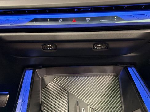 Used 2025 BMW X3 xDrive30i w/ Premium Package AWD/4WD image 22