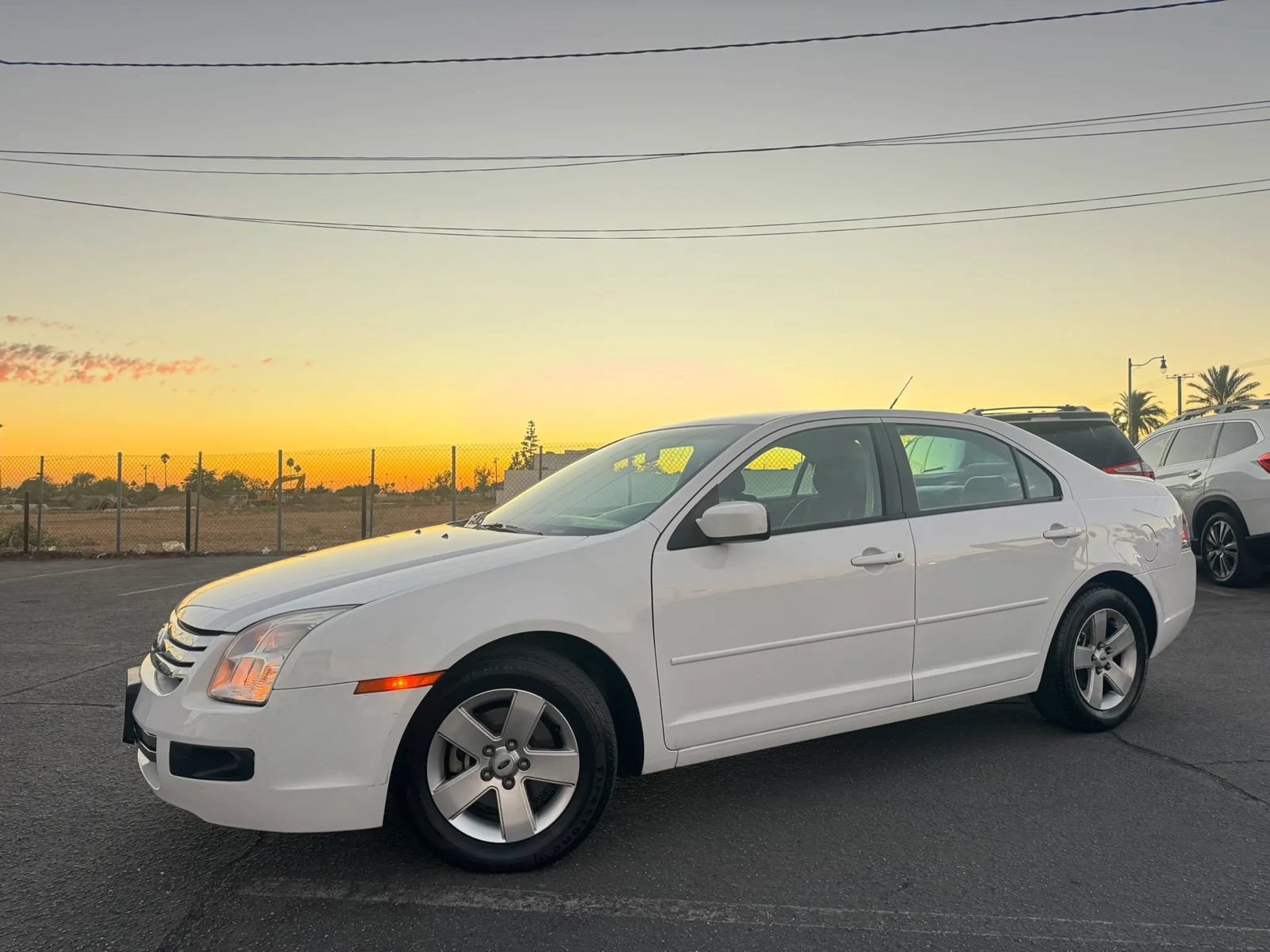 Used 2007 Ford Fusion SE FWD image 2