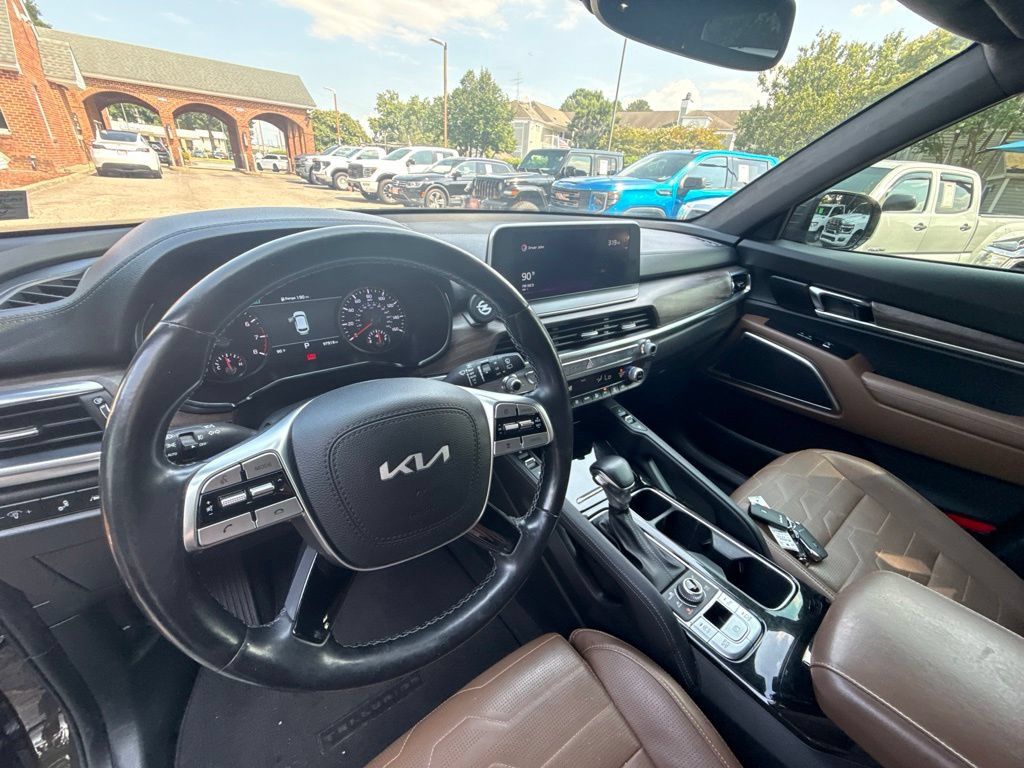 Used 2022 Kia Telluride SX w/ SX Prestige Package AWD/4WD image 17