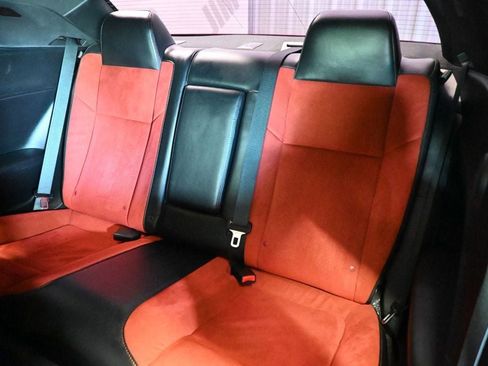 Used 2015 Dodge Challenger R/T Scat Pack w/ Leather Interior Group RWD image 19