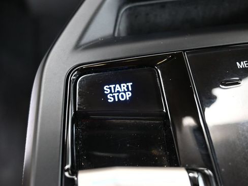 Used 2022 BMW iX xDrive50 w/ Premium Package AWD/4WD image 27