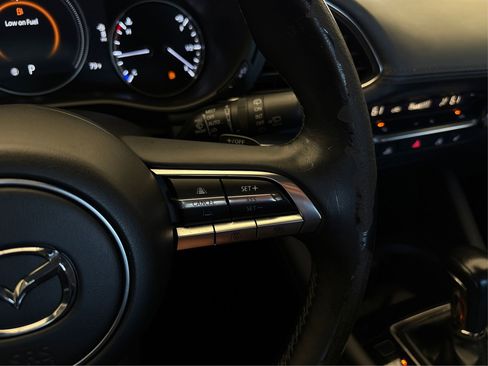 Used 2023 MAZDA MAZDA3 Hatchback w/ Appearance Package image 28