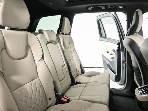 Certified 2026 Volvo XC90 B6 Plus w/ Protection Package Premier AWD/4WD image 24
