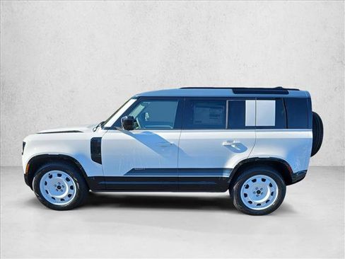 Used 2026 Land Rover Defender 110 S AWD/4WD image 8