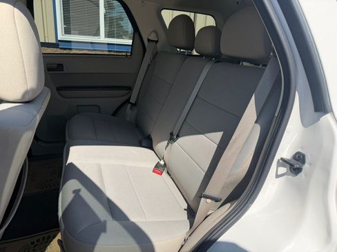 Used 2012 Ford Escape XLT AWD/4WD image 24