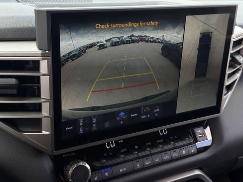 Used 2025 Toyota Tundra Limited image 19