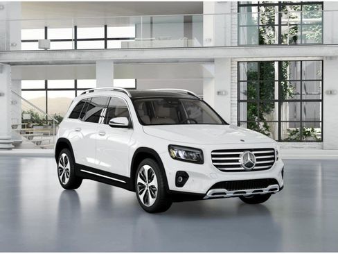 Used 2026 Mercedes-Benz GLB 250 image 10