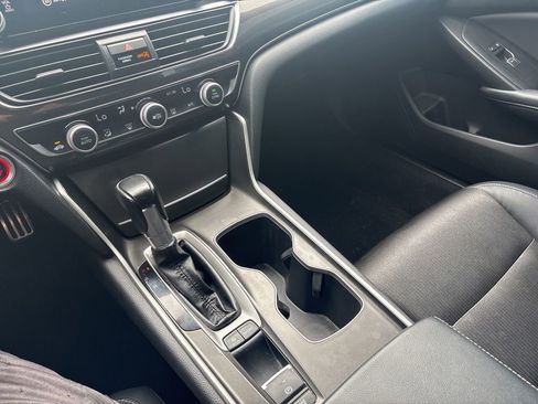 Used 2018 Honda Accord Sport image 21