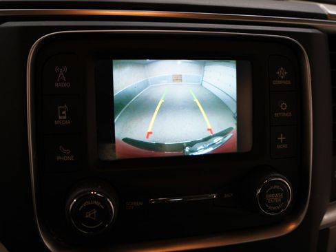 Used 2018 RAM 1500 Classic SLT image 18