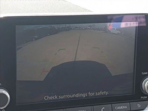 Used 2025 Nissan Altima 2.5 SV image 11