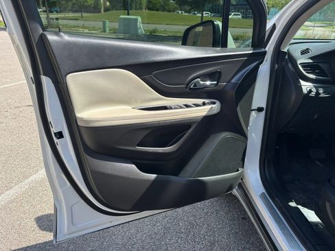 Used 2018 Buick Encore Preferred FWD image 19