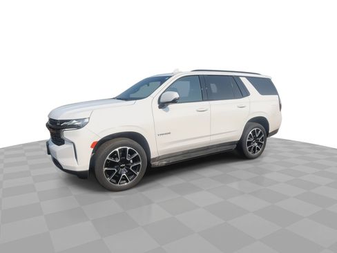 Used 2022 Chevrolet Tahoe RST w/ Sport Performance Package image 4