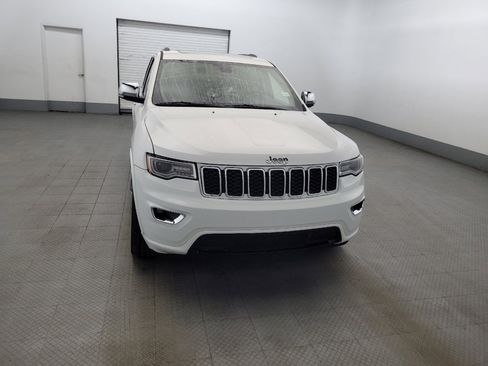 Used 2020 Jeep Grand Cherokee Overland AWD/4WD image 14