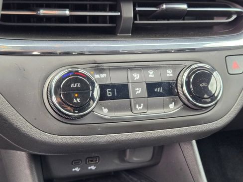 New 2026 Buick Envista Sport Touring w/ Convenience I Package FWD image 38