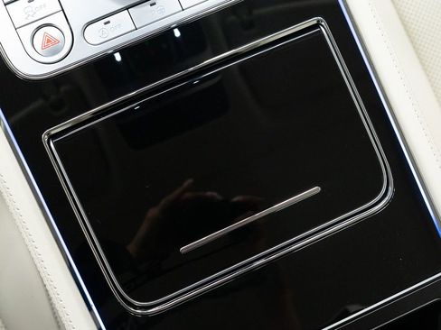 Used 2024 Bentley Continental GT AWD/4WD image 29