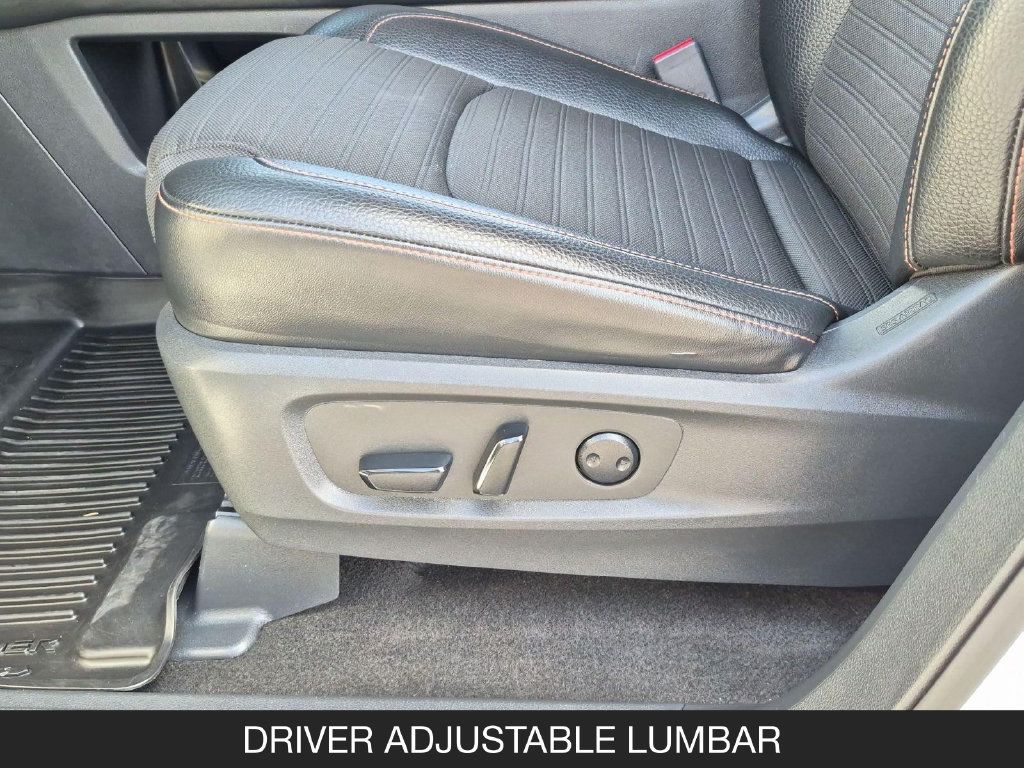 Used 2024 Nissan Pathfinder Rock Creek AWD/4WD image 15