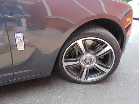 Used 2011 Rolls-Royce Ghost RWD image 37