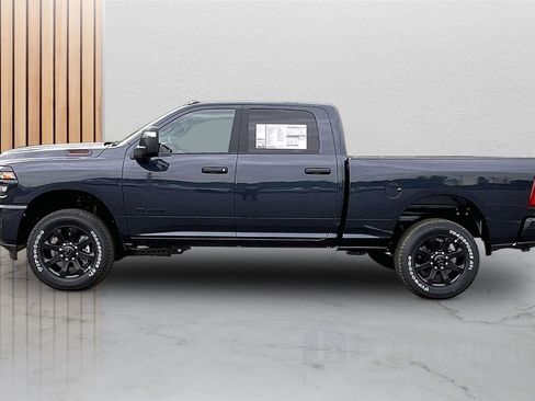 New 2026 RAM 2500 Big Horn AWD/4WD image 6