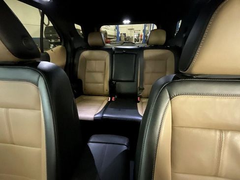 Used 2023 Chevrolet Equinox Premier image 28