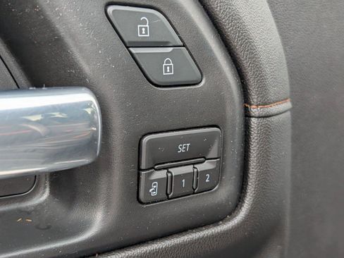 Used 2020 GMC Sierra 1500 AT4 w/ AT4 Premium Package AWD/4WD image 18