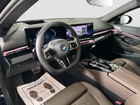 New 2026 BMW 530i xDrive w/ M Sport Package AWD/4WD image 18