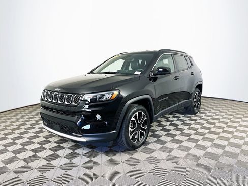 Used 2024 Jeep Compass Limited AWD/4WD image 5